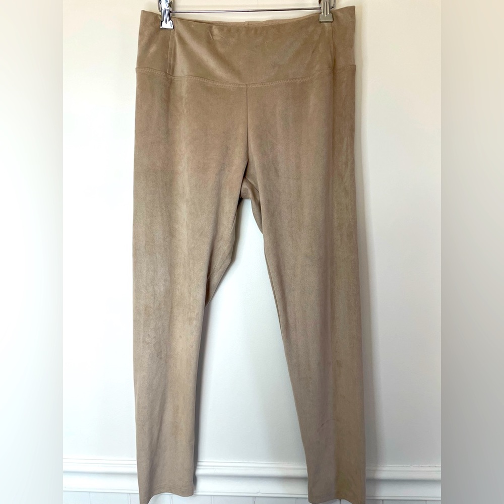 Bagatelle Collection Velvet Suade Pull On Neutral Pants Size Medium NEW